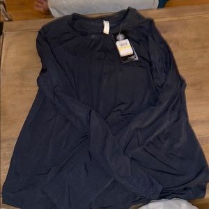 Under armour loose fit top